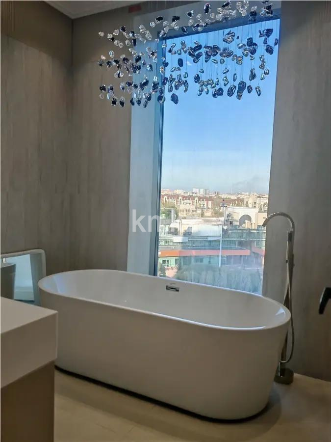 Продажа 4-комнатной квартиры, 173 м², ул. Сарайшык, дом  34/1 в Астане - фото 3