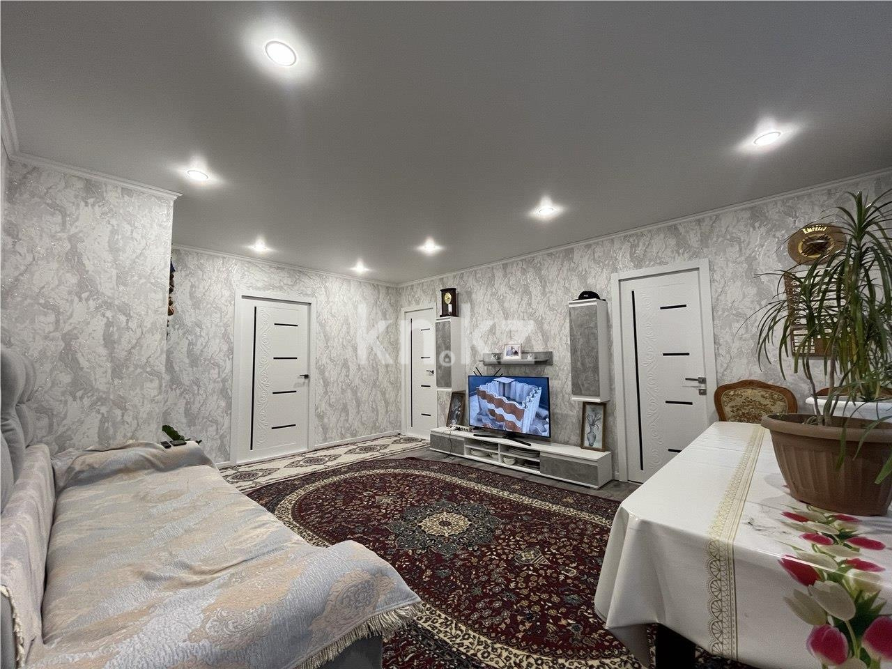 Продажа 4-комнатной квартиры, 65 м², 6 мкр. - Продажа квартир в Темиртау фото 2 из 21