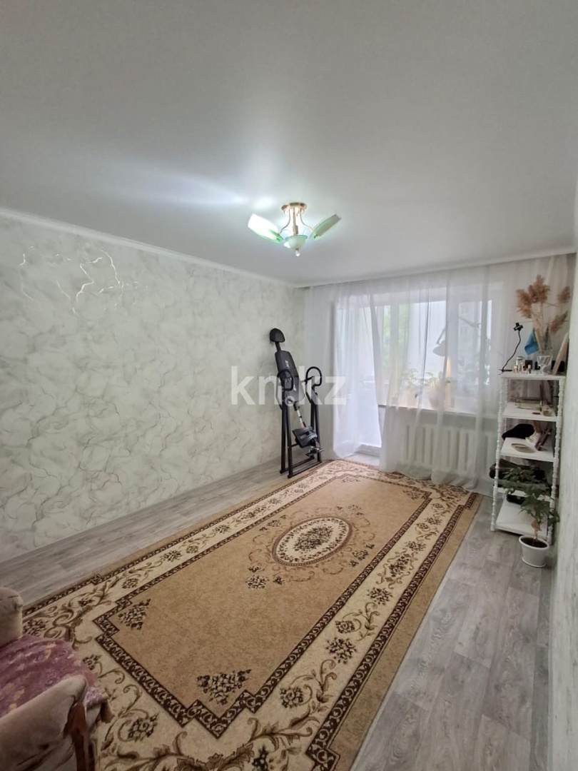 Продажа 3-комнатной квартиры, 63 м², ул. Тюленина - Продажа и аренда недвижимости в Уральске фото 1 из 20