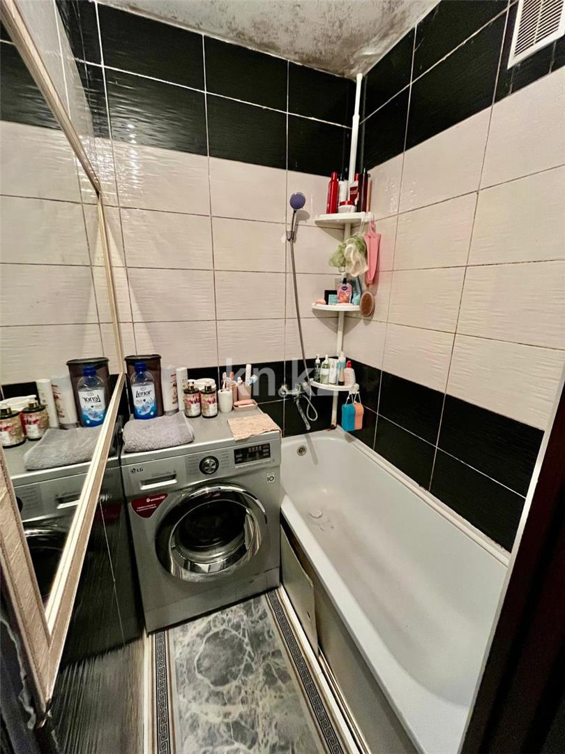 Продажа 3-комнатной квартиры, 67 м², мкр-н 15 в Караганде - фото 9