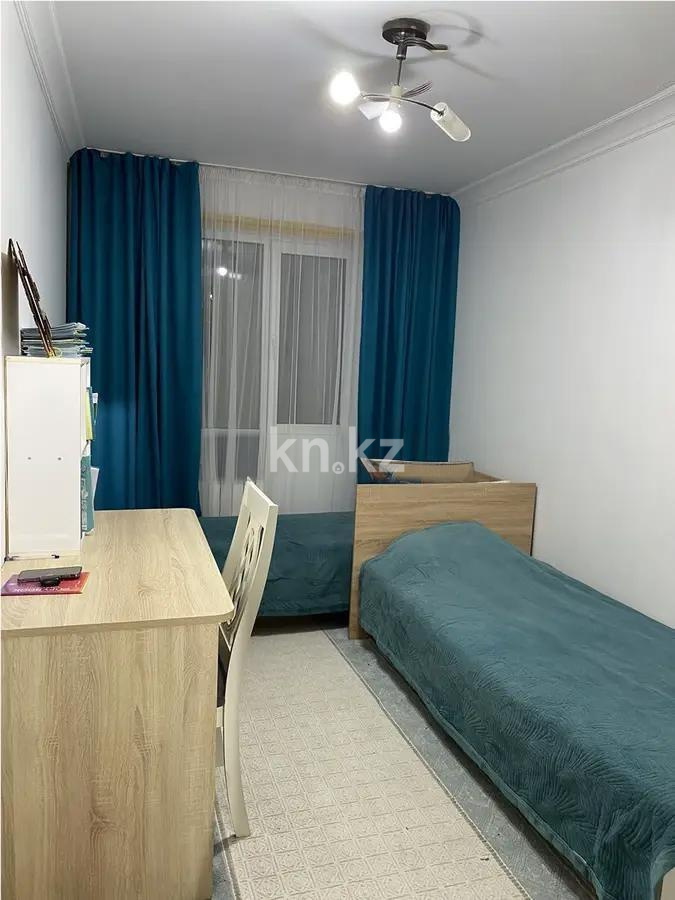 Продажа 3-комнатной квартиры, 58.4 м², 4 мкр., дом  6 в Алматы - фото 3