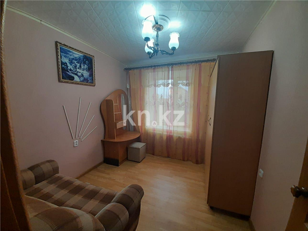 Продажа 3-комнатной квартиры, 57 м², ул. Аманжолова, дом  43 - Продажа квартир в Караганде фото 3 из 15