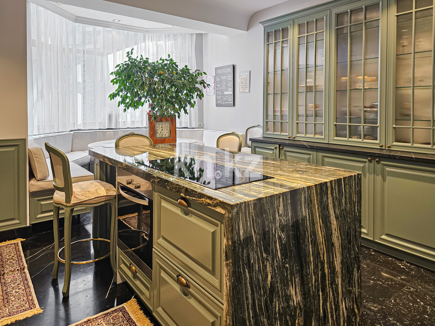 Аренда 6-комнатного дома, 540 м² - Аренда недвижимости в Алматы фото 4 из 40