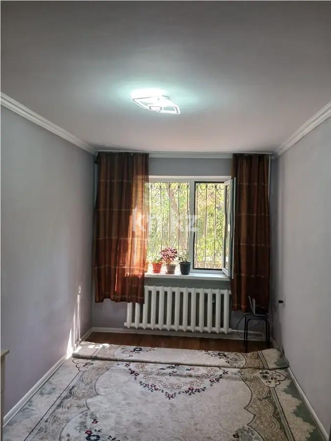 Продажа 3-комнатной квартиры, 60 м², мкр-н 8, дом  2 в Алматы - фото 2