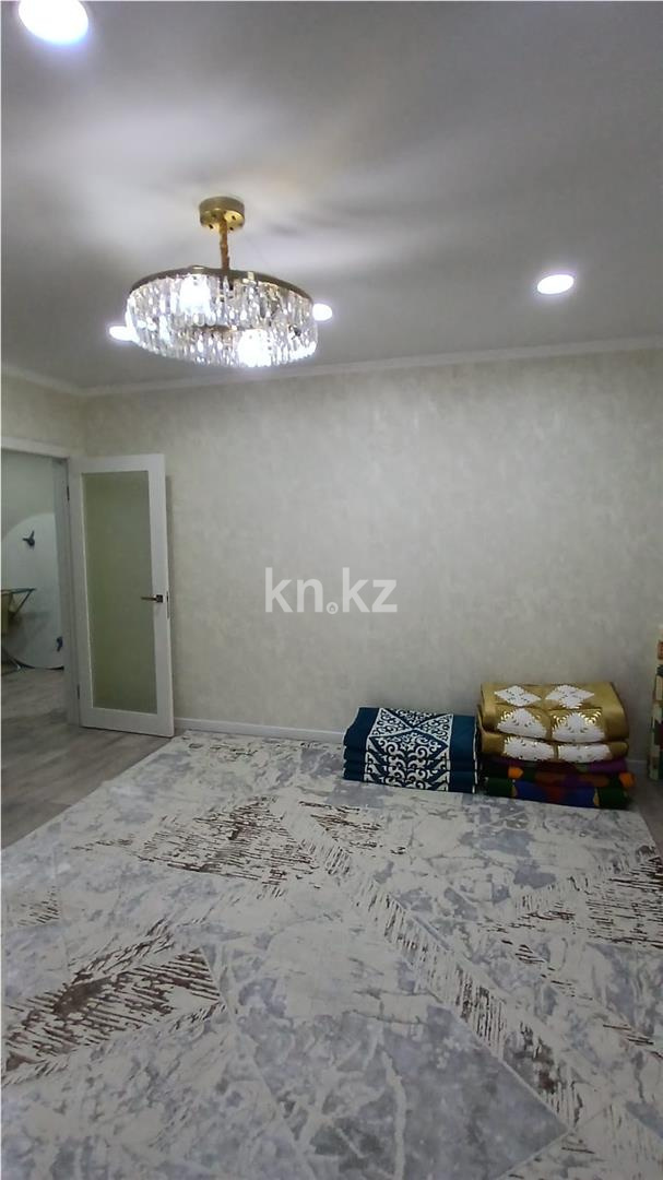 Продажа 3-комнатной квартиры, 64 м², мкр. Степной-3 в Караганде - фото 2