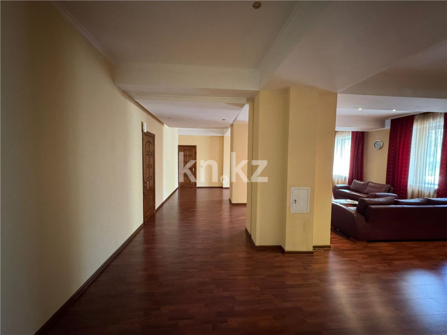 Продажа 9-комнатного дома, 1000 м², пр. Назарбаева, дом  3а - Продажа домов, коттеджей в Казахстане фото 9 из 31