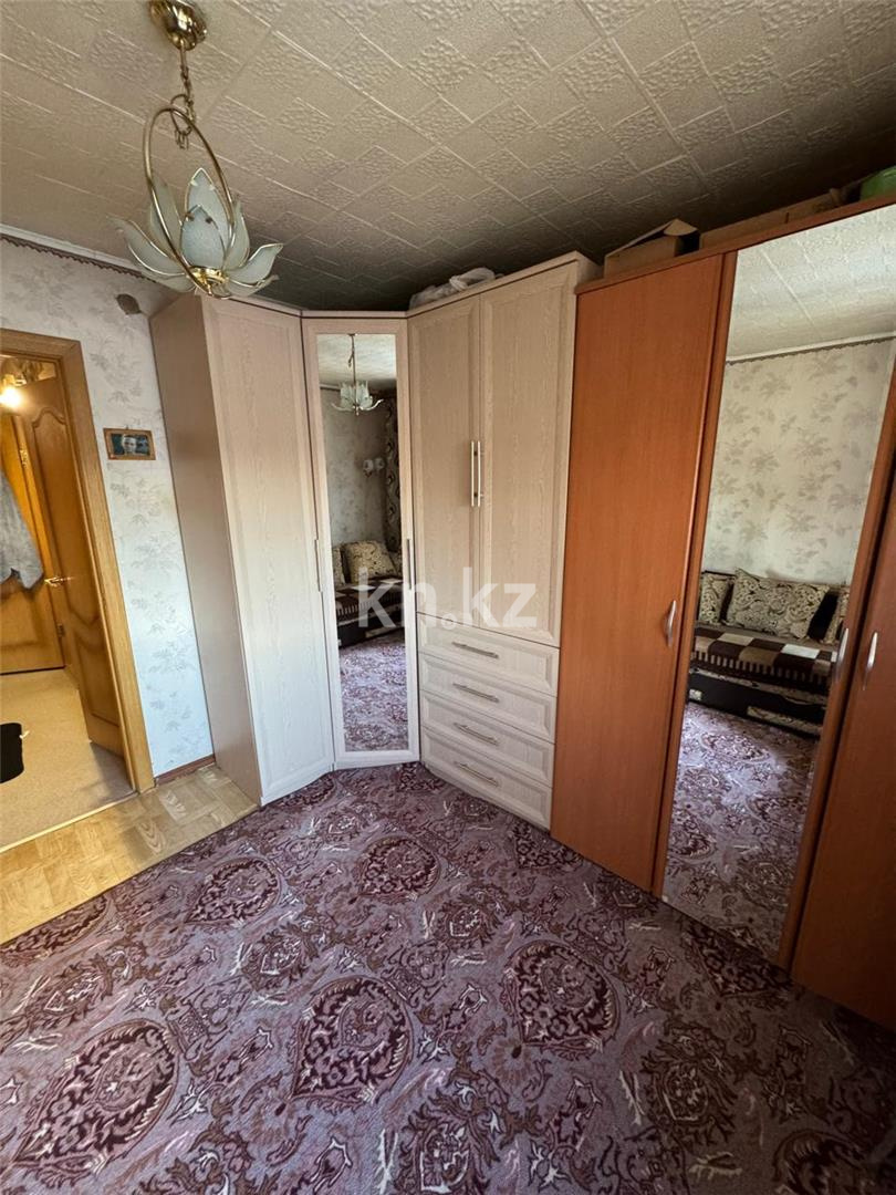 Продажа 3-комнатной квартиры, 58 м², ул. Крылова - Продажа  трехкомнатных квартир в Караганде фото 5 из 12