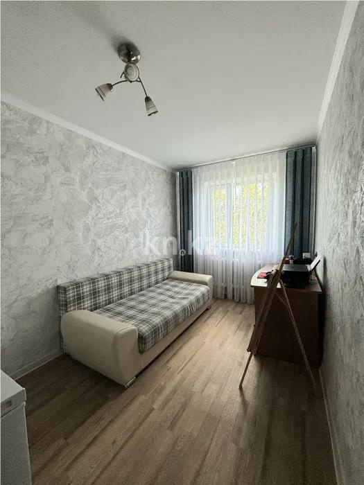 Продажа 3-комнатной квартиры, 62 м², мкр-н Восток-2, дом  14 в Караганде - фото 3
