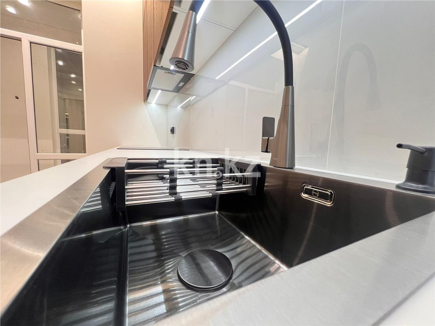 Продажа 3-комнатной квартиры, 88 м² - Продажа квартир на Юго-Востоке Караганды - страница 67 фото 14 из 38