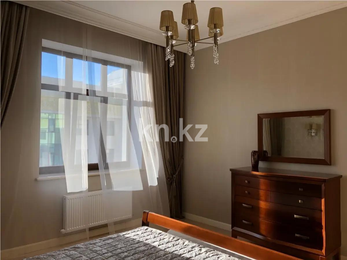 Продажа 4-комнатной квартиры, 200 м², ул. Нажимеденова, дом  14/1 - Продажа квартир в Астане с фото фото 1 из 6