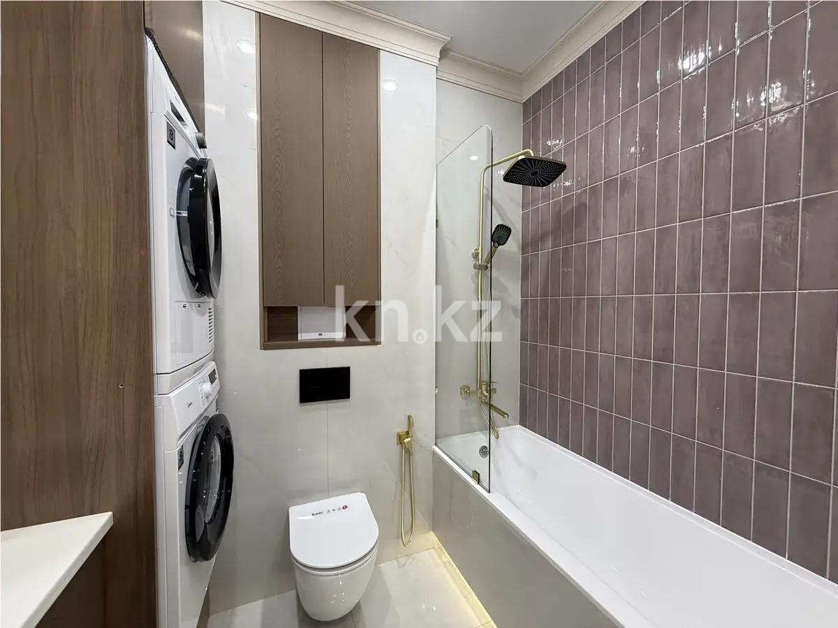 Продажа 3-комнатной квартиры, 60 м², ул. Омарова, дом  12в в Астане - фото 5