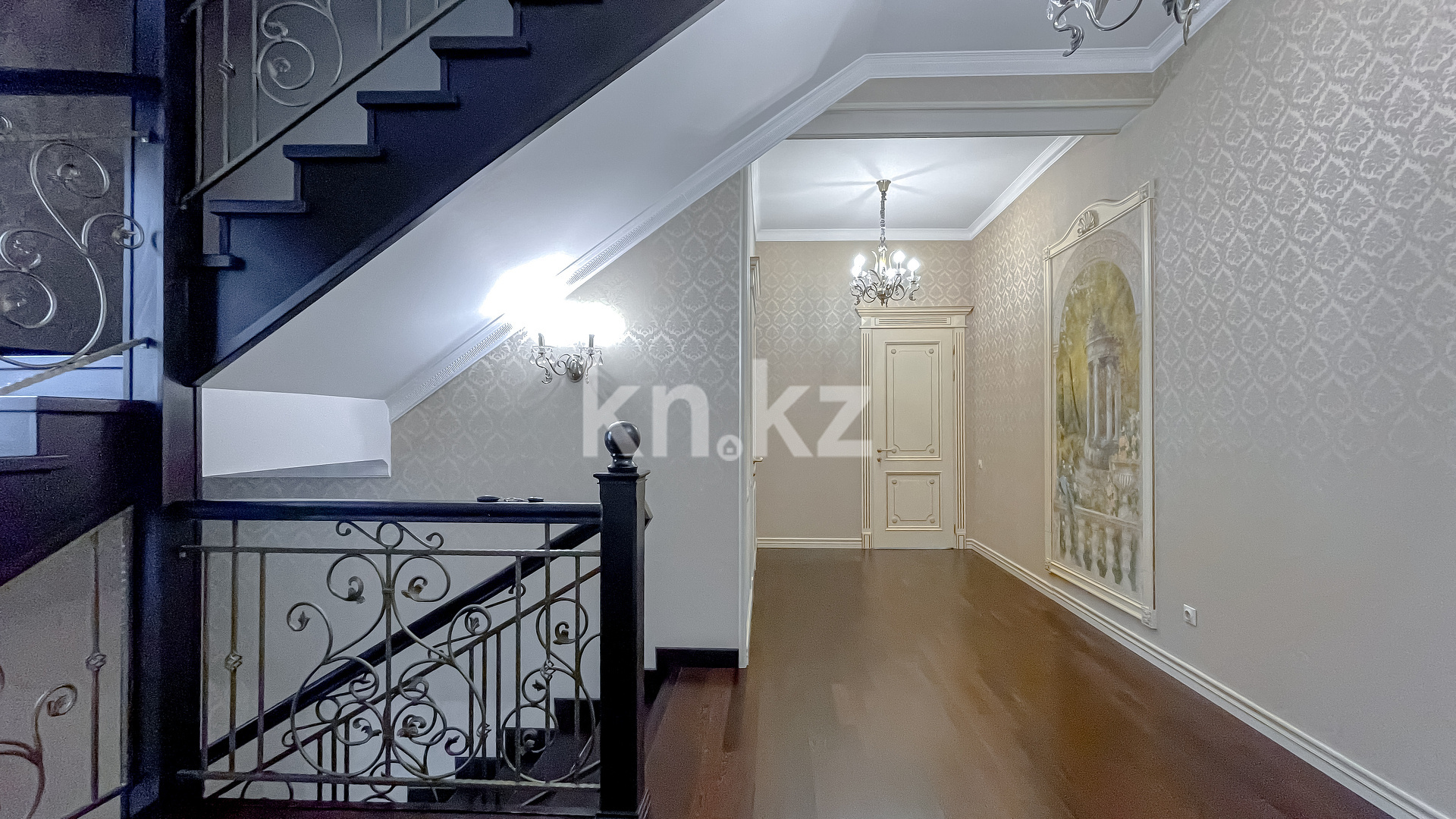 Аренда 6-комнатного дома, 380 м² - Аренда недвижимости в Алматы фото 8 из 19