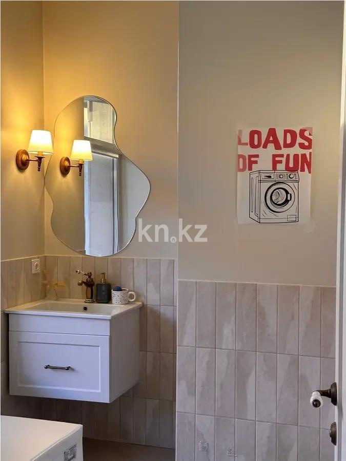 Продажа 3-комнатной квартиры, 101 м², ул. Назира Турекулова, дом  61/39 в Караганде - фото 6