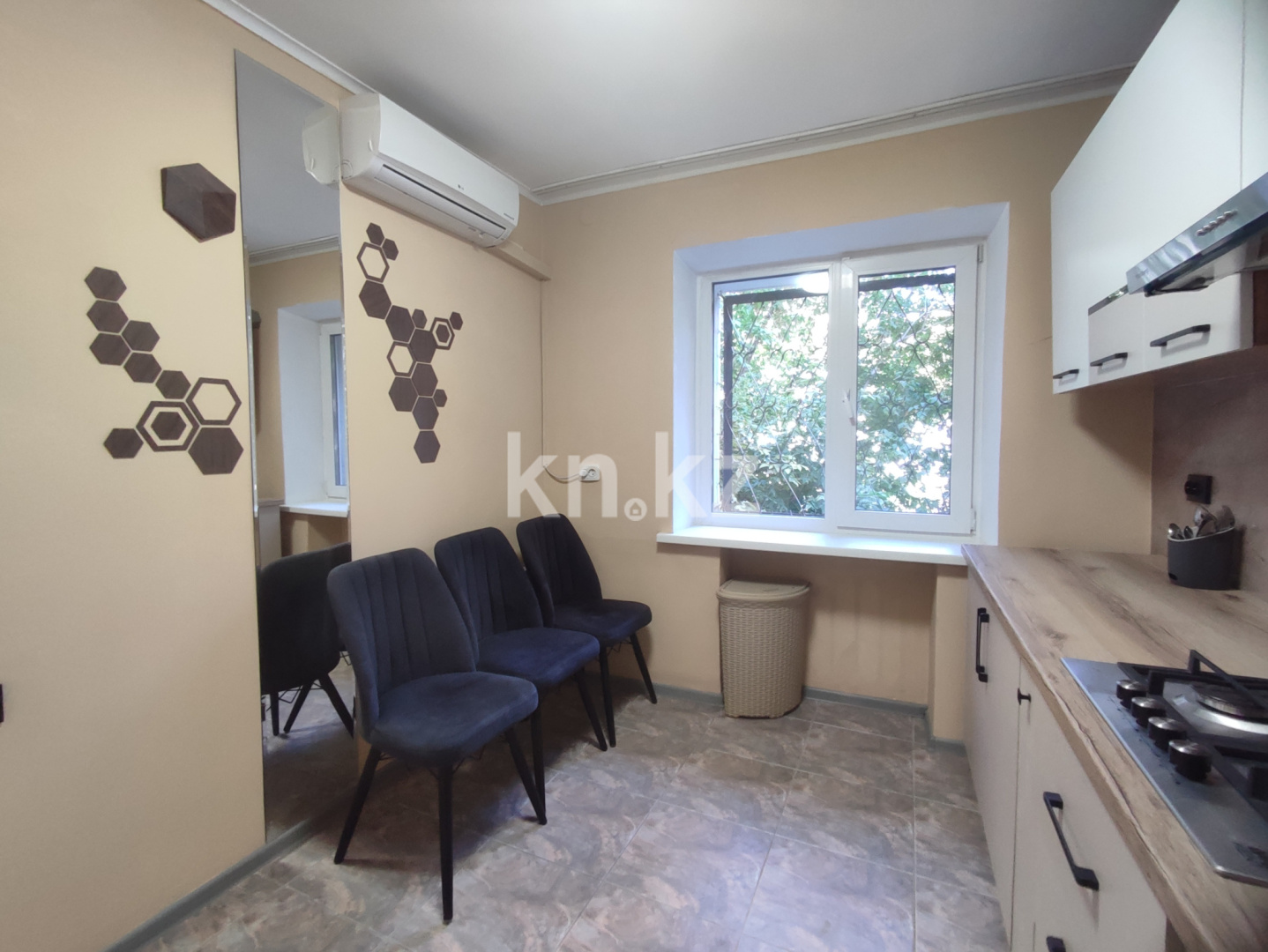 Продажа 2-комнатной квартиры, 46 м², ул. Алиханова, дом  10а в Караганде - фото 3