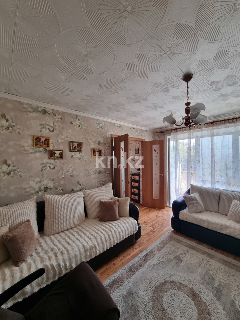 Продажа 3-комнатной квартиры, 60 м² - Продажа  трехкомнатных квартир в Караганде фото 2 из 15