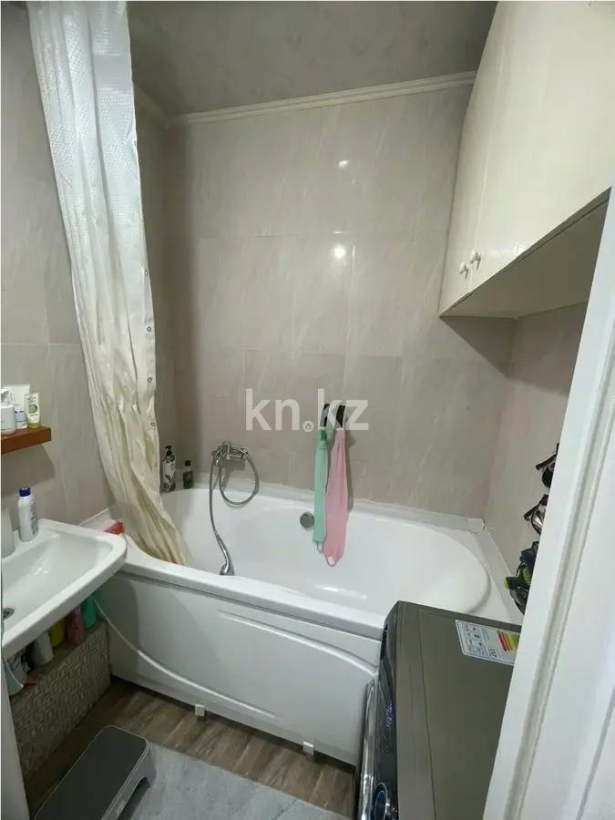Продажа 2-комнатной квартиры, 54.2 м² в Алматы - фото 4