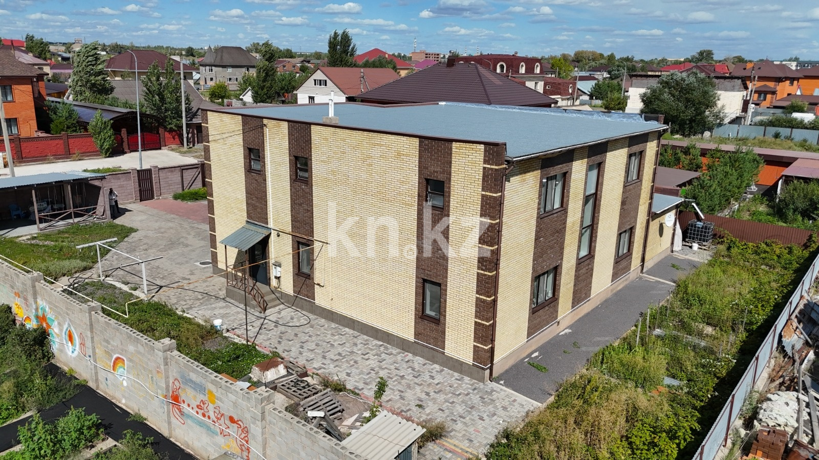 Продажа 7-комнатного дома, 410 м² - Продажа домов, коттеджей в Казахстане - страница 4 фото 32 из 38