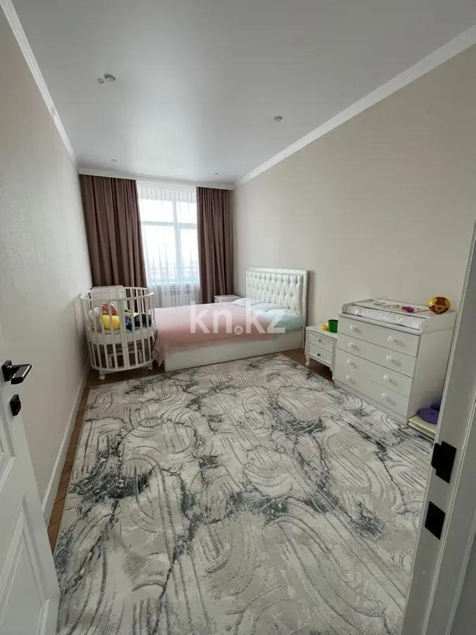 Продажа 3-комнатной квартиры, 85 м², ул. Букетова, дом  3/2 в Караганде - фото 3