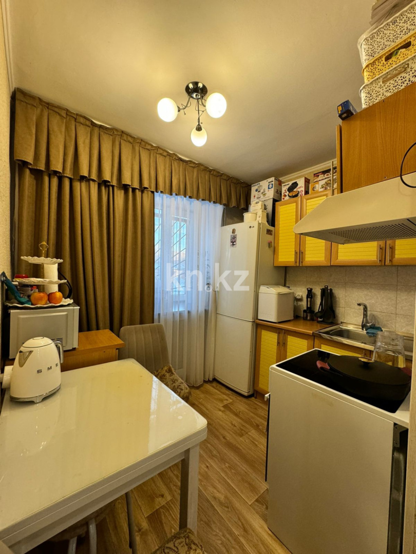 Продажа 2-комнатной квартиры, 42 м², ул. Бакинская, дом  39 в Караганде - фото 9