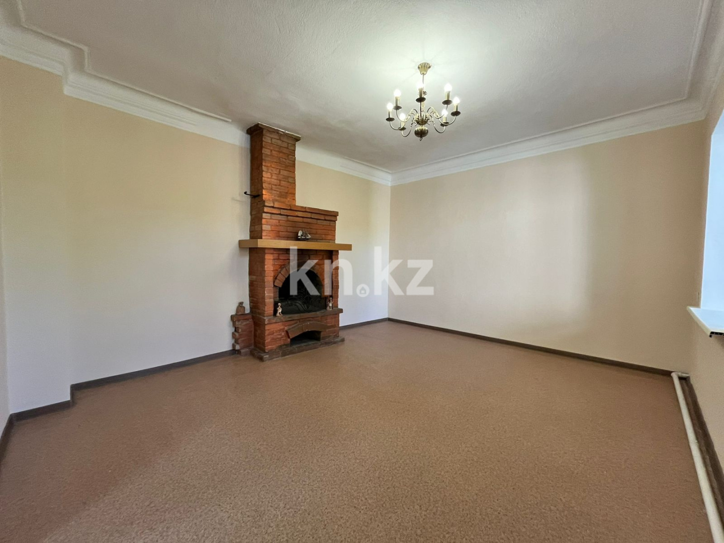 Аренда 5-комнатного дома, 145 м², пр. Бухар-жырау - Аренда домов в Караганде фото 13 из 21