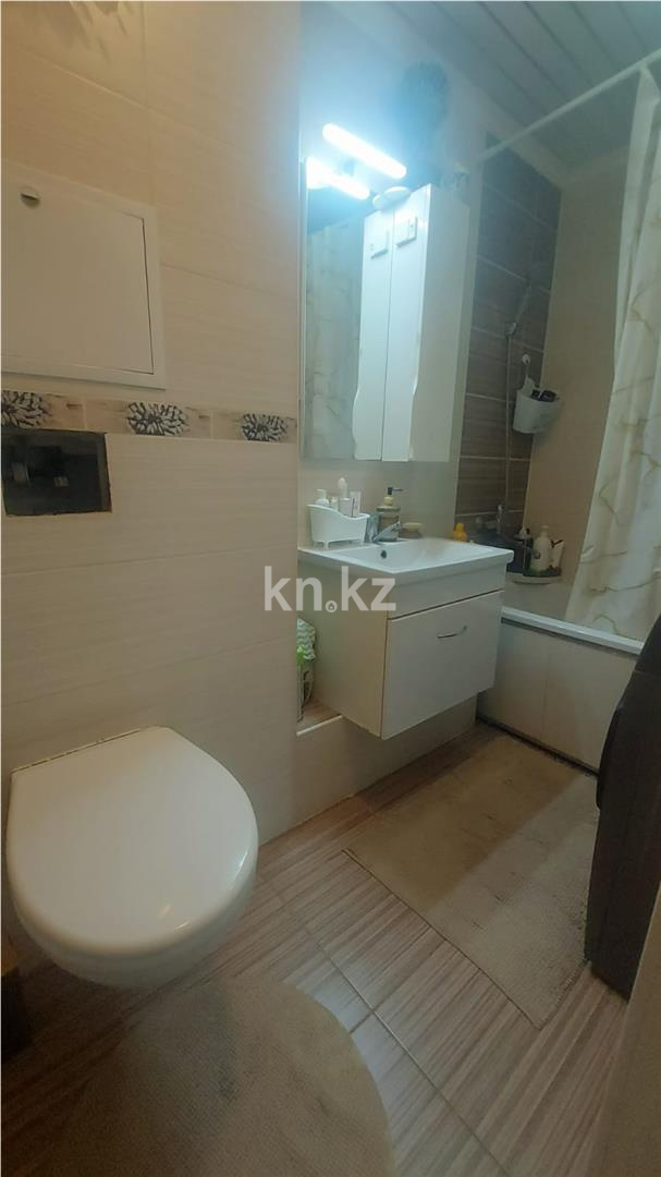 Продажа 3-комнатной квартиры, 59 м², мкр-н Восток-1 - Продажа квартир в Караганде фото 13 из 16