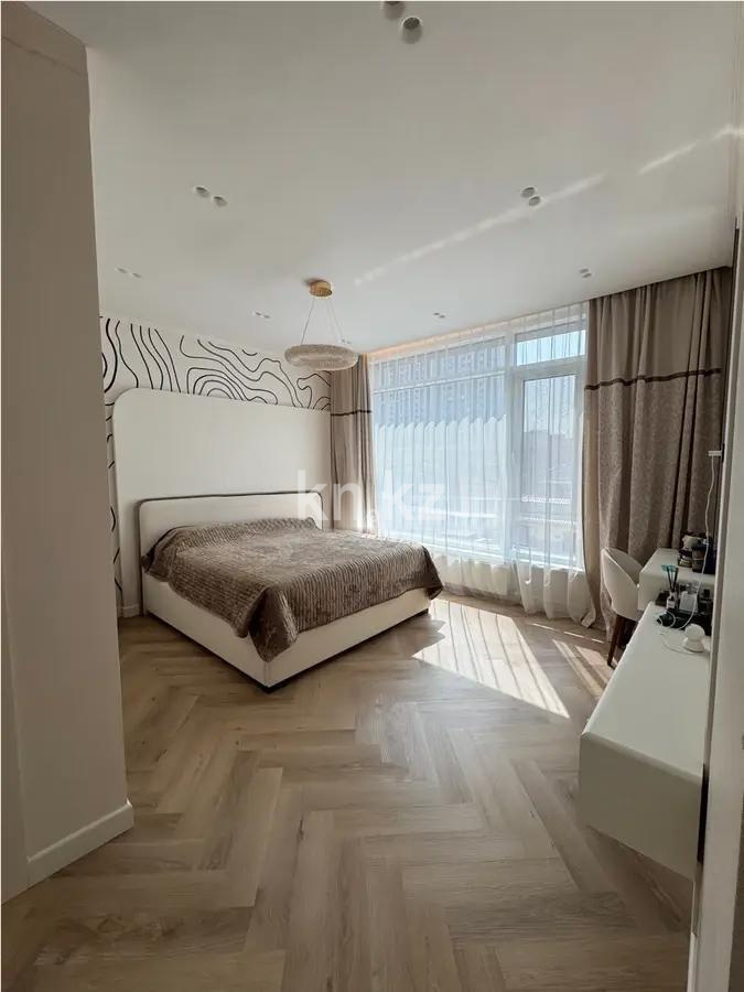 Продажа 3-комнатной квартиры, 120 м², пр. Кабанбай батыра, дом  56 в Астане