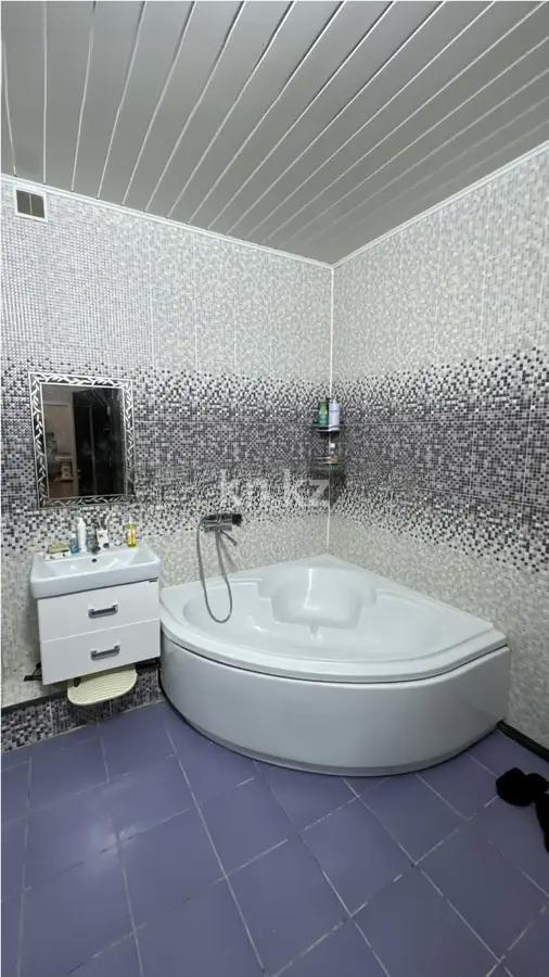 Продажа 4-комнатной квартиры, 275 м², ул. Айнакол, дом  60 в Астане - фото 5