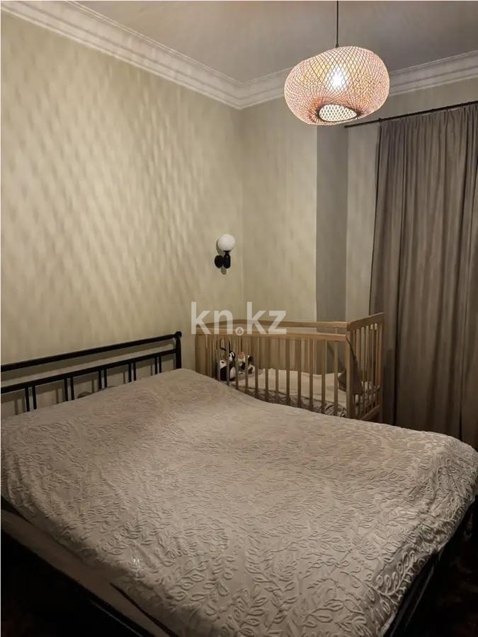 Продажа 2-комнатной квартиры, 52 м², пр. Назарбаева, дом  14 в Караганде