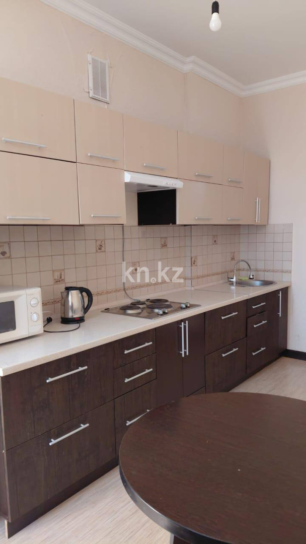 Аренда 1-комнатной квартиры, 50 м², ул. Куанышбаева, дом  15 - ул. Байтурсынова - Аренда жилой и коммерческой недвижимости в Астане фото 1 из 8