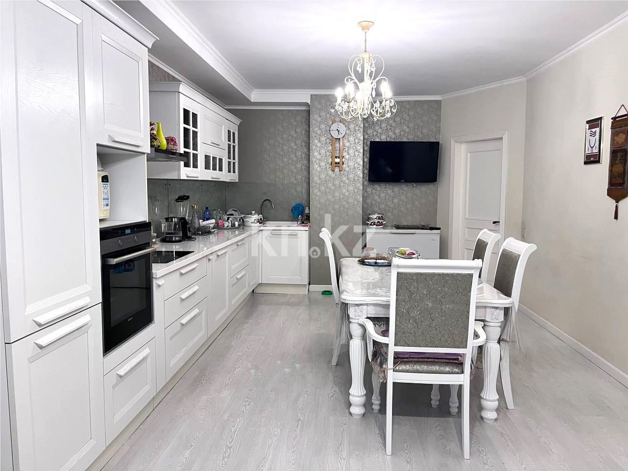 Продажа 4-комнатной квартиры, 136 м², пр. Шахтеров - Продажа  четырехкомнатных квартир в Караганде фото 17 из 34