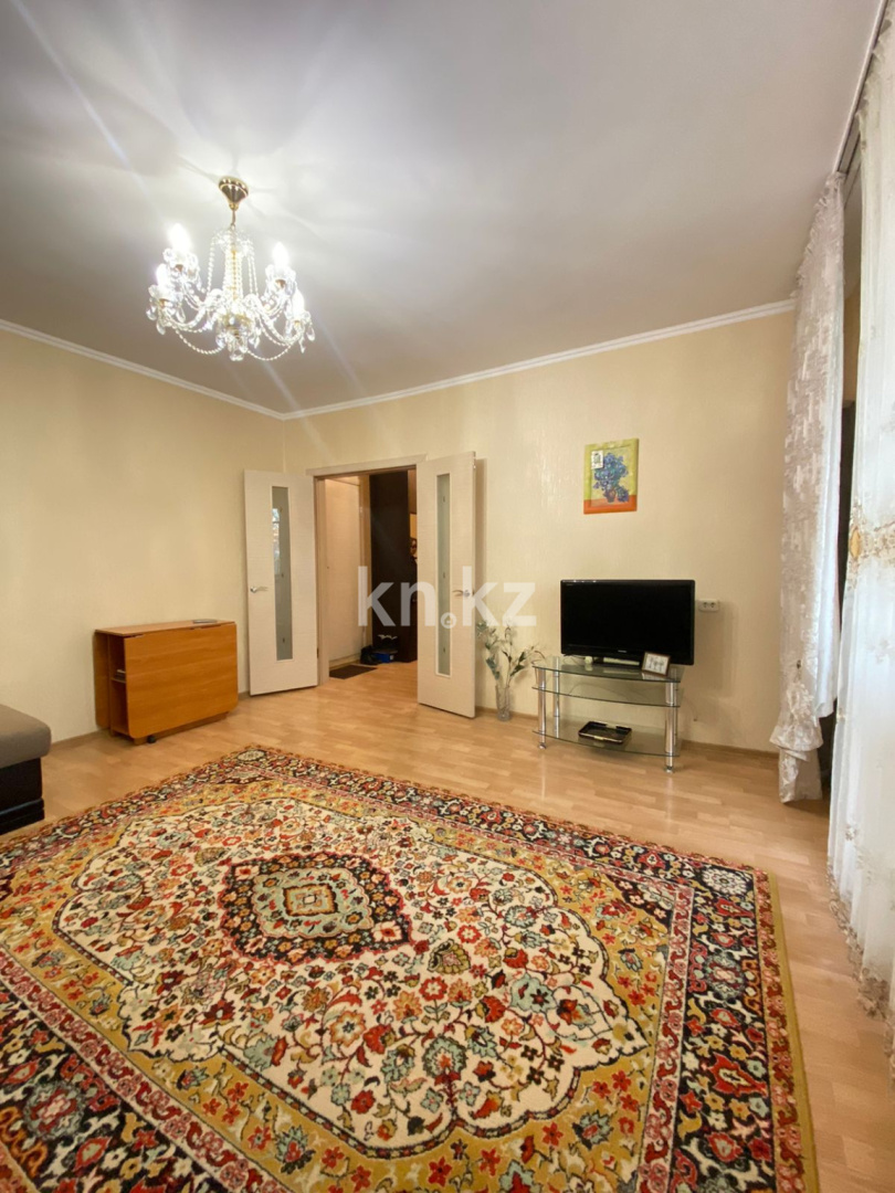 Продажа 2-комнатной квартиры, 52 м², мкр-н Степной-2, дом  2 в Караганде - фото 2