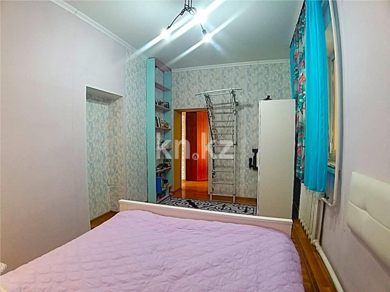 Продажа 4-комнатного дома, 100 м², ул. Жамбыла - Продажа квартир в Караганде фото 7 из 22