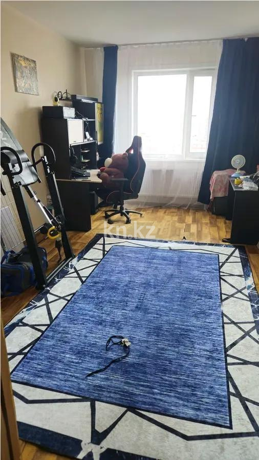 Продажа 3-комнатной квартиры, 89 м², мкр-н Степной-3, дом  3/4 - Продажа квартир в Караганде без посредников с фото фото 1 из 7