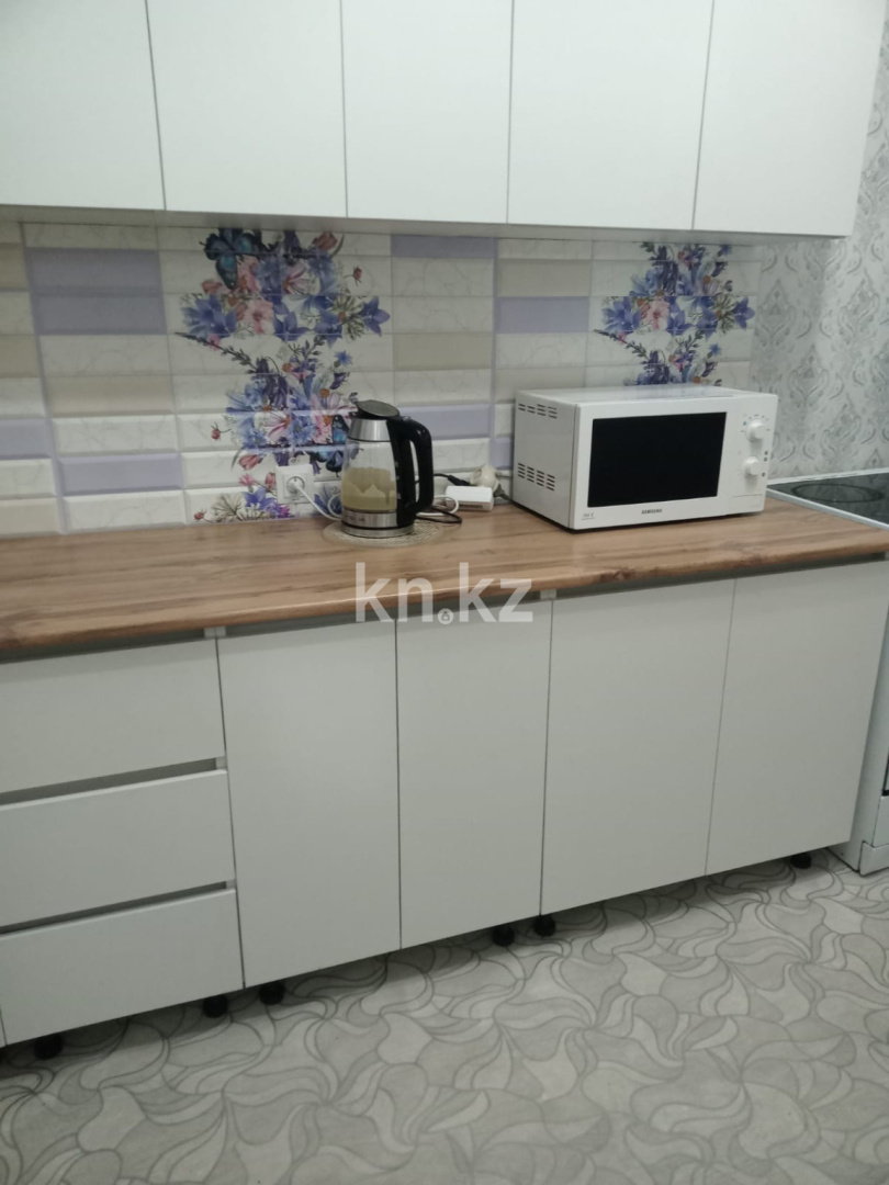 Аренда 1-комнатной квартиры, 34 м², ул. Сатпаева, дом  23 - пр. Момышулы - Аренда  однокомнатных квартир помесячно в Астане с фото фото 1 из 11