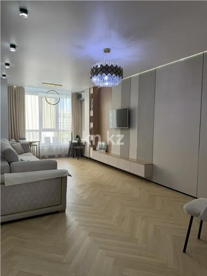 Продажа 4-комнатной квартиры, 92 м² в Астане