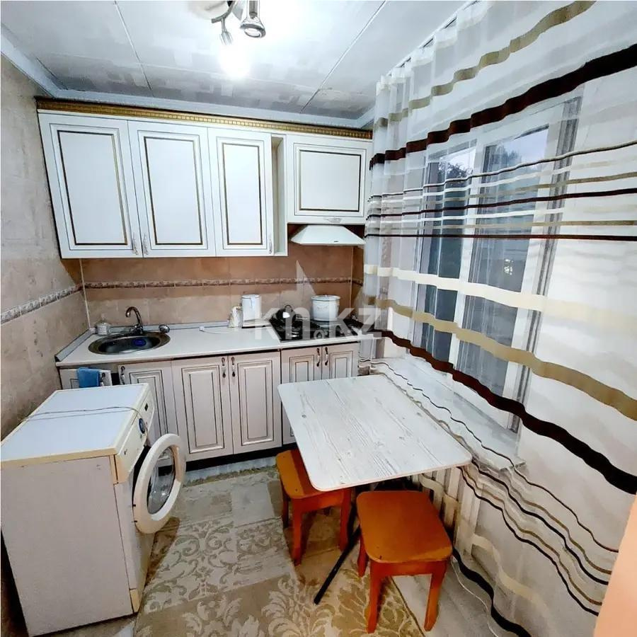 Продажа 3-комнатной квартиры, 58 м², ул. Валиханова, дом  13 в Алматы - фото 4