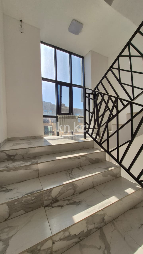 Продажа 1-комнатной квартиры, 57 м², ул. Жумабаева, дом  15 - Продажа и аренда недвижимости в Атырау фото 17 из 39