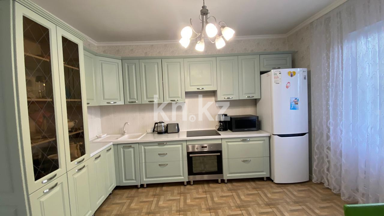 Продажа 3-комнатной квартиры, 93 м², пр. Шахтеров - Продажа квартир в Караганде фото 8 из 16