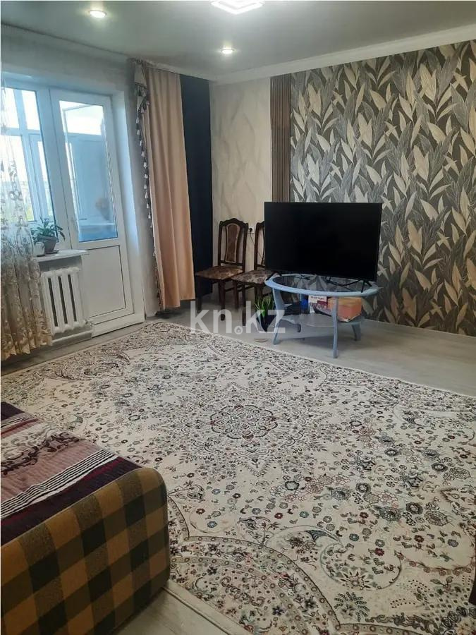 Продажа 3-комнатной квартиры, 64 м², мкр-н Гульдер-1, дом  17 - Продажа квартир в Караганде без посредников фото 1 из 5
