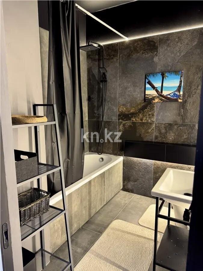 Продажа 2-комнатной квартиры, 48 м² в Алматы - фото 4