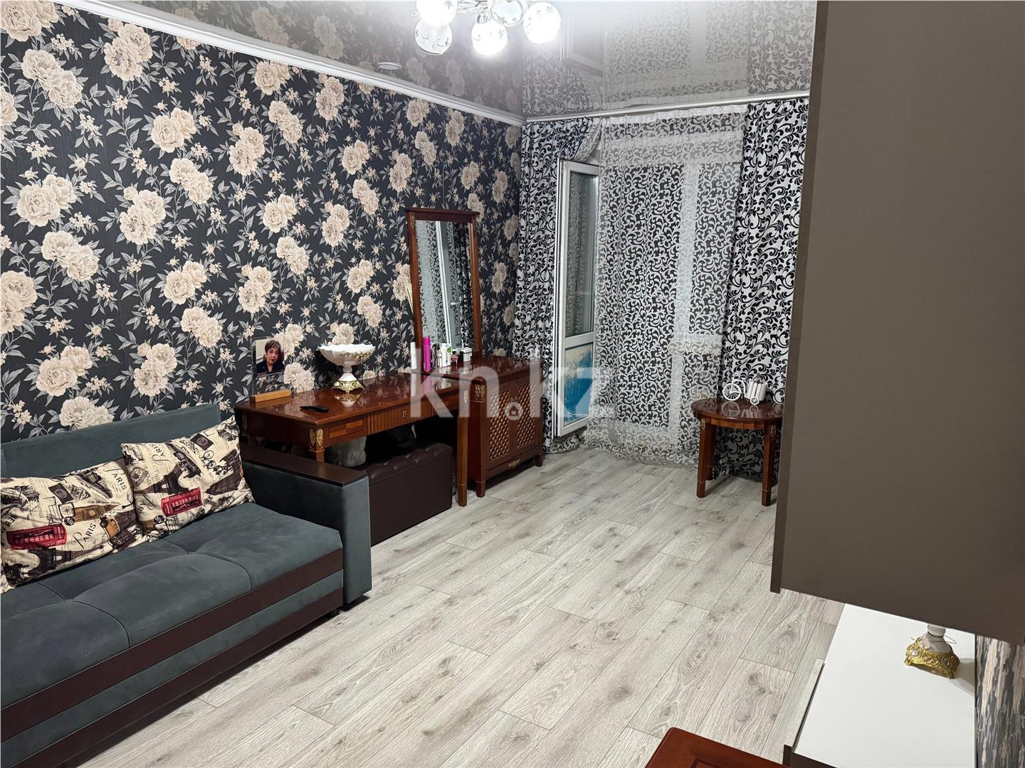 Продажа 3-комнатной квартиры, 64 м², мкр-н 22 - Продажа  трехкомнатных квартир в Караганде с фото фото 1 из 19