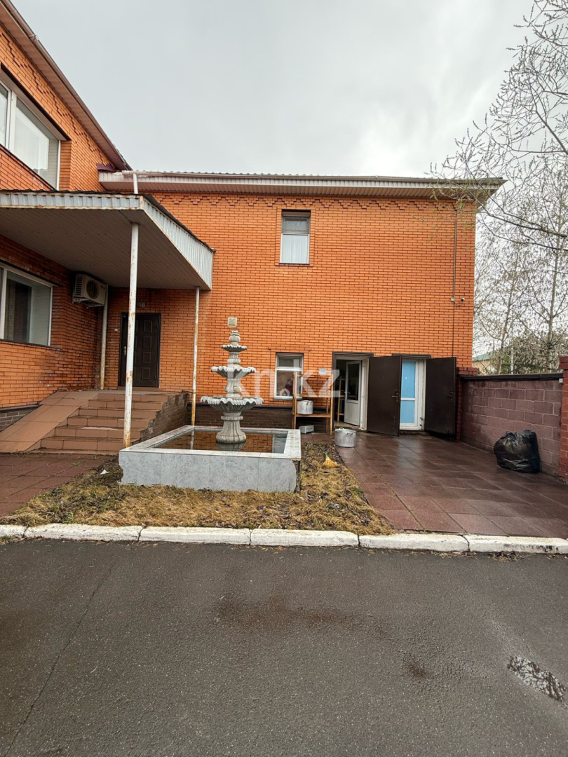 Продажа 8-комнатного дома, 700 м², ул. Едил - Продажа домов, коттеджей в Астане с фото фото 1 из 11