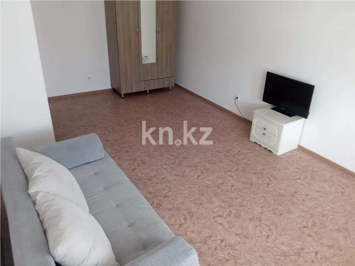 Продажа 1-комнатной квартиры, 42 м², ул. Азербаева, дом  12 в Астане