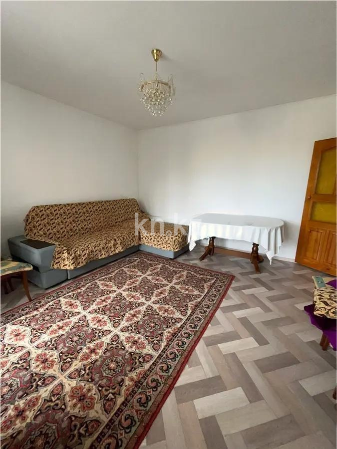 Продажа 3-комнатной квартиры, 64 м², мкр-н Голубые Пруды, дом  18 - Продажа  трехкомнатных квартир в Караганде без посредников с фото фото 1 из 9