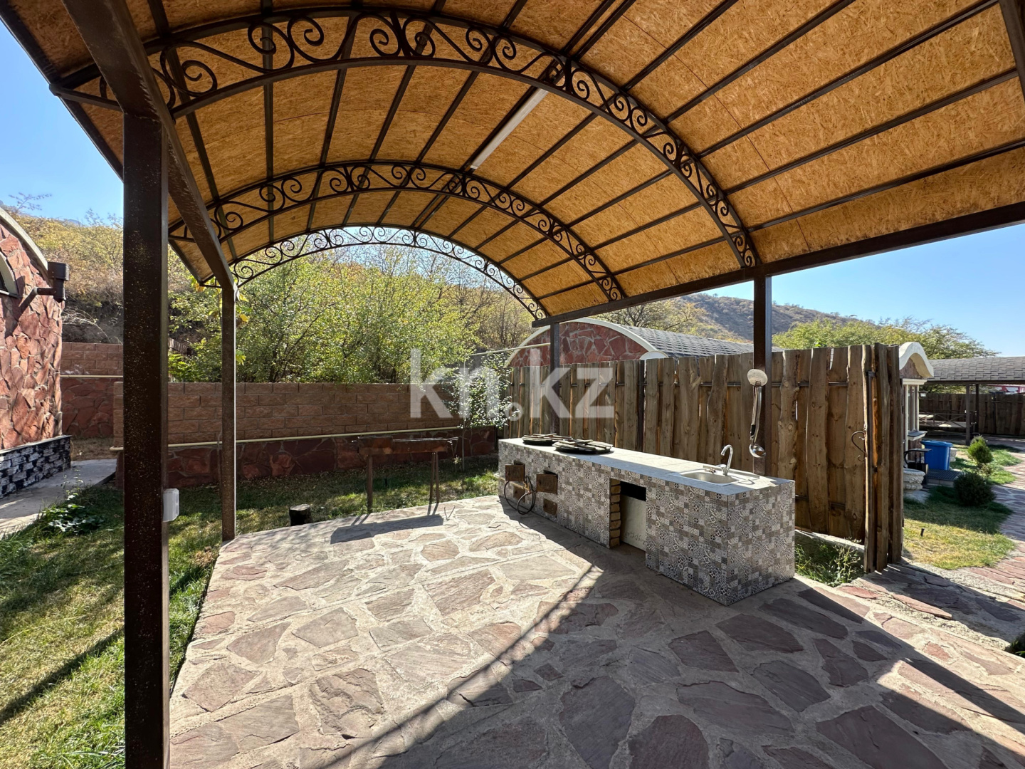 Продажа , 450 м², с.Бургулюк, дом  1111 - Продажа квартир в Шымкенте фото 8 из 40