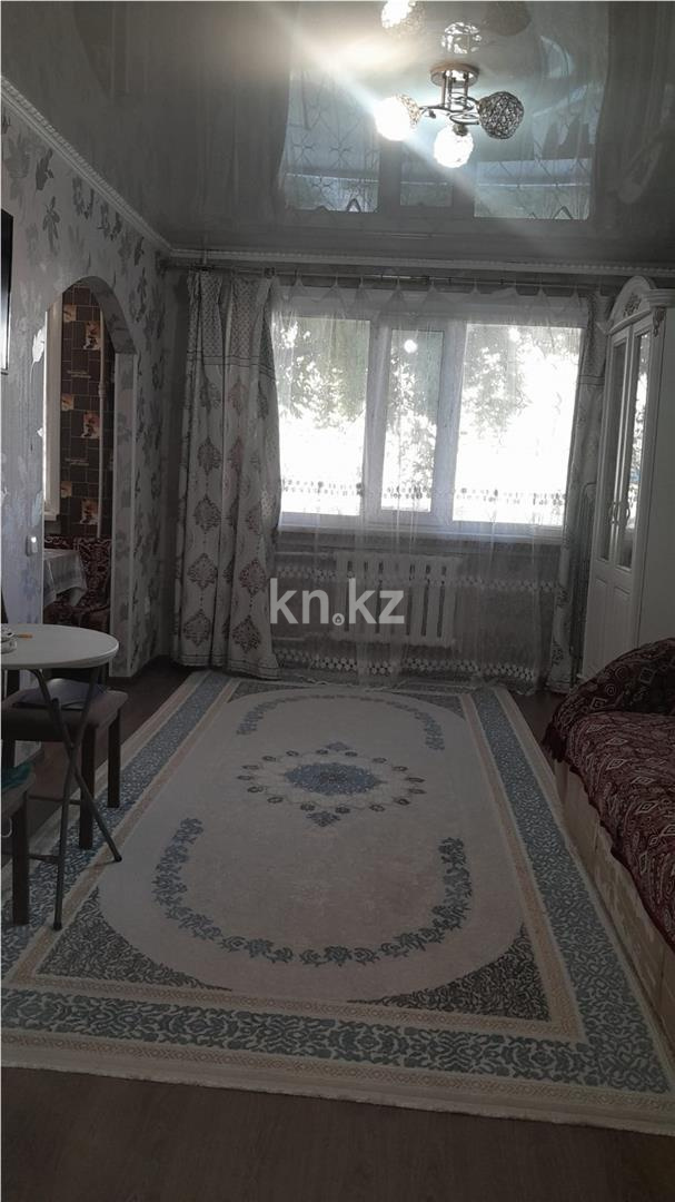 Продажа 2-комнатной квартиры, 44 м², мкр-н Восток-2 - Продажа  однокомнатных, двухкомнатных, трехкомнатных квартир в Караганде фото 1 из 10