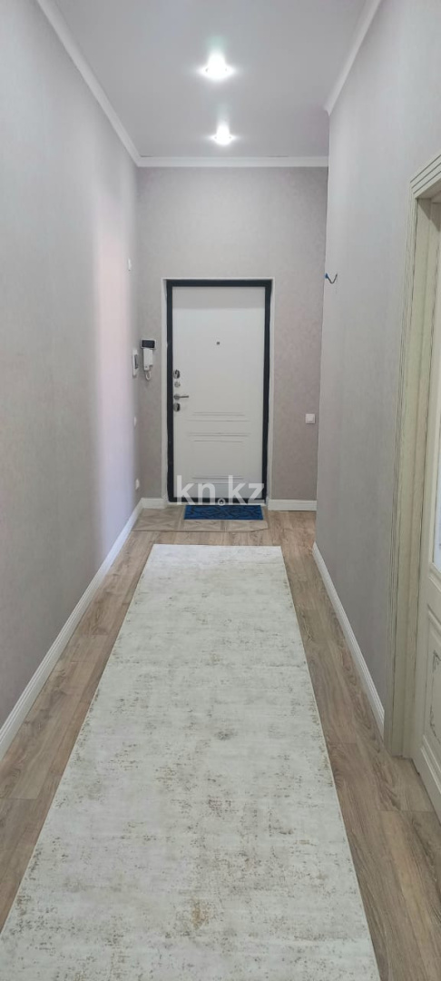 Продажа 3-комнатной квартиры, 81 м², ул. Муканова, дом  43/21 в Караганде - фото 10