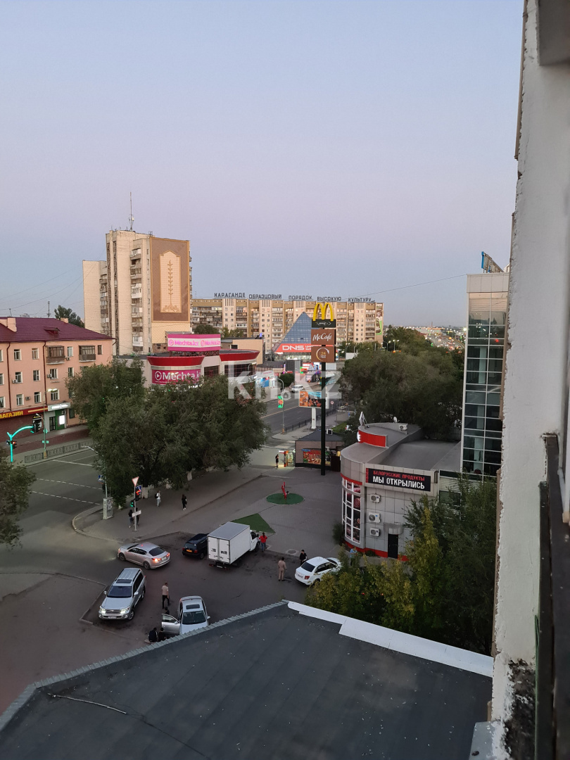 Аренда 1-комнатной квартиры посуточно, 35 м², пр. Бухар-жырау, дом  63/4 - Аренда квартир посуточно в Караганде с фото фото 2 из 9