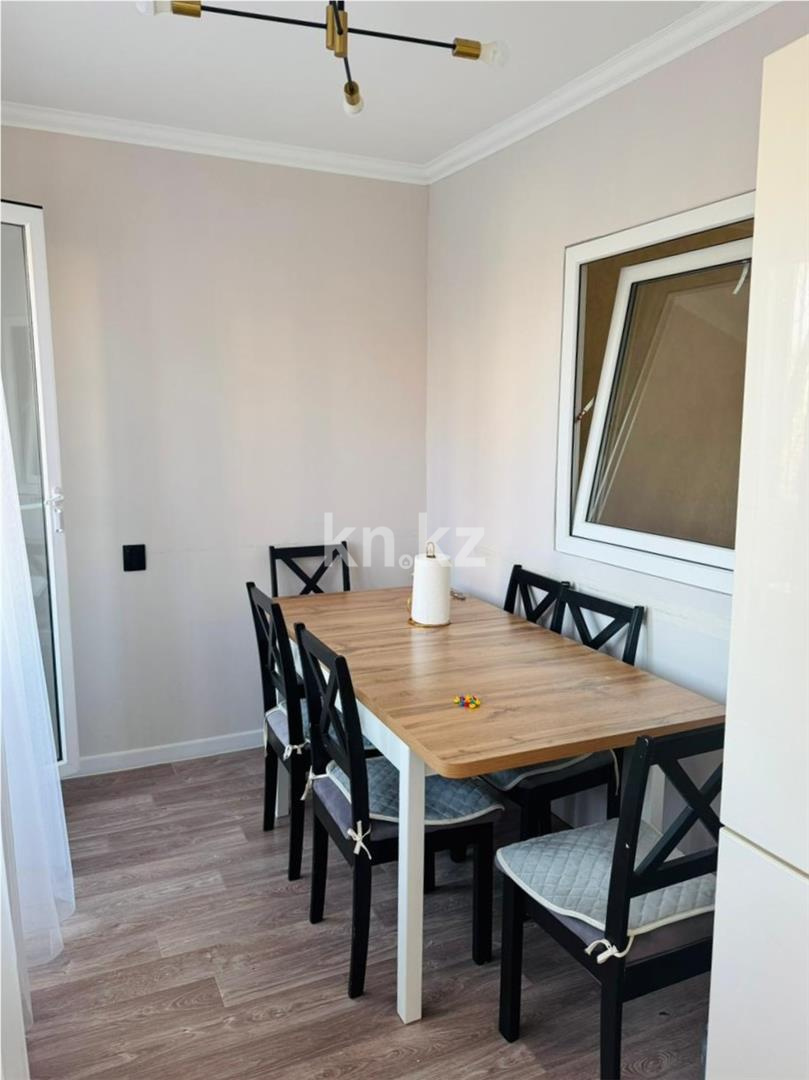 Продажа 3-комнатной квартиры, 62 м², пр. Н. Абдирова, дом  17 в Караганде - фото 8