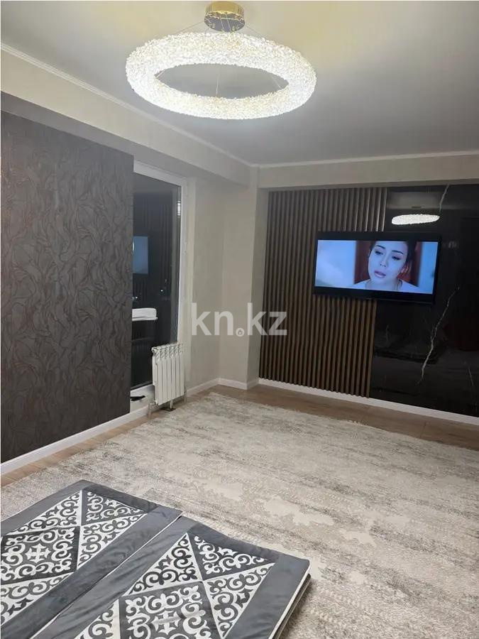 Продажа 3-комнатной квартиры, 7.8 м², ул. Жунисова, дом  2/13 - Продажа квартир в Алматы фото 1 из 3